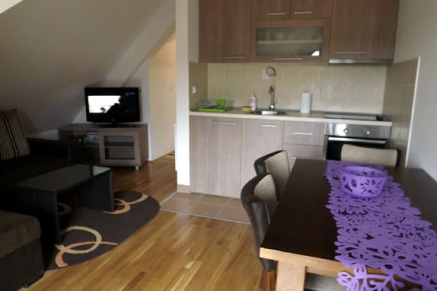 P2 - Apartmani Kaca