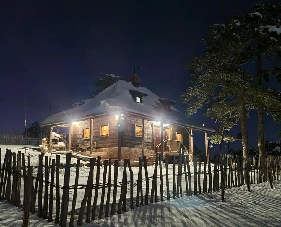 Katun, koliba, drvena kuća